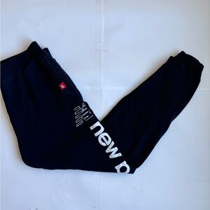 Boys New Balance Warmup Slim FiT
Fleece Workout Pants Black/White XL